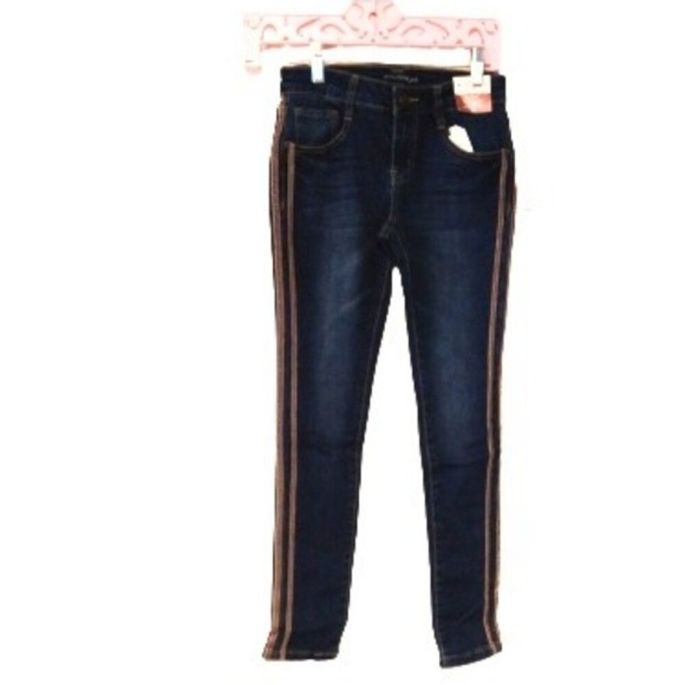 Dark Wash Regular Rise Skinny Jeans